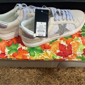 Art Class White Bling Sneakers Big Girls Size 5 New